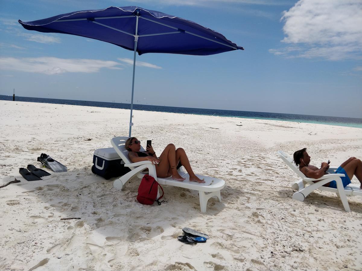 Island Guest Hotel Maamendhoo Екстериор снимка